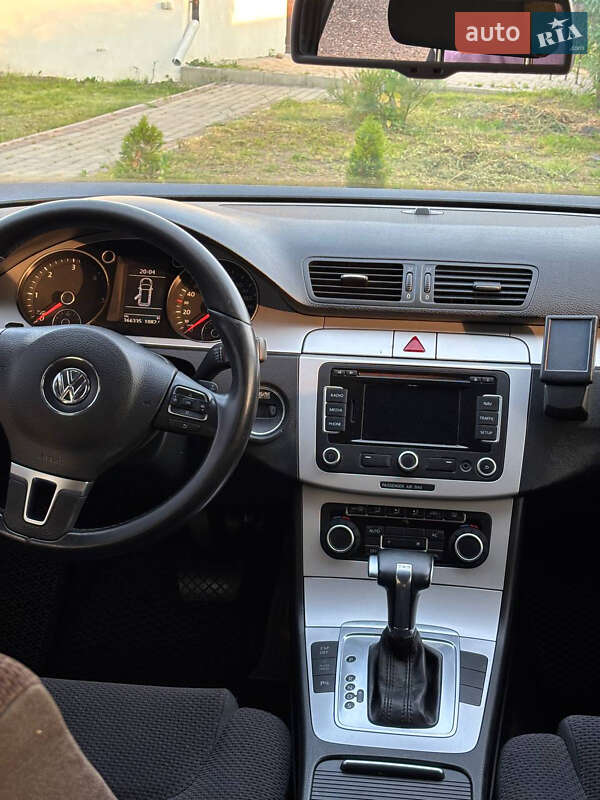 Універсал Volkswagen Passat 2010 в Бердичеві