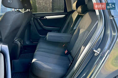 Универсал Volkswagen Passat 2011 в 