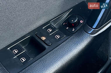 Универсал Volkswagen Passat 2011 в 