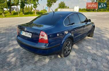 Седан Volkswagen Passat 2002 в Тульчине