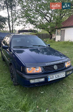 Седан Volkswagen Passat 1996 в Романове