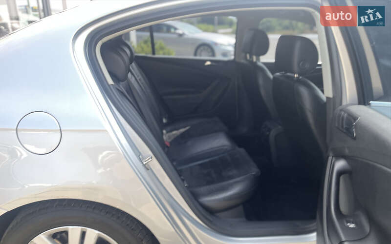 Седан Volkswagen Passat 2005 в Мукачево