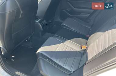 Седан Volkswagen Passat 2018 в 