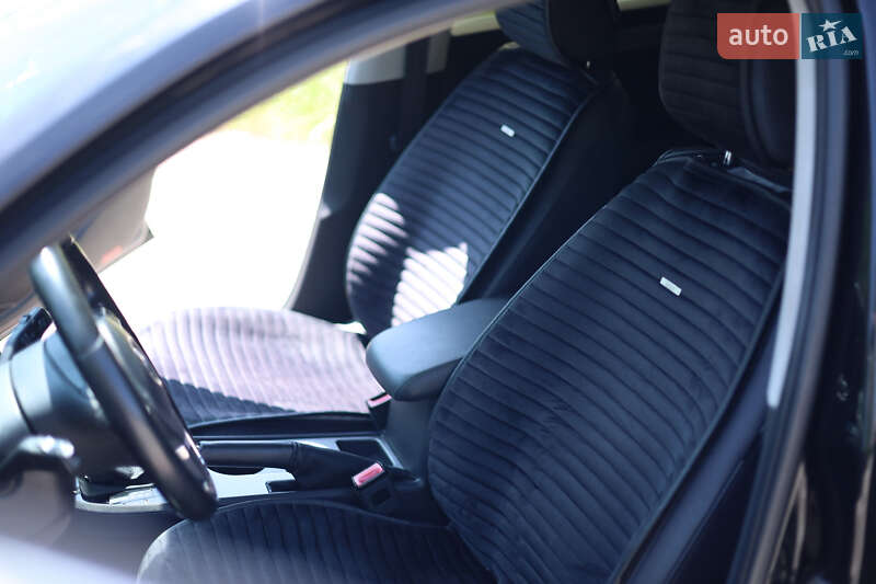 Седан Volkswagen Passat 2014 в Ужгороде