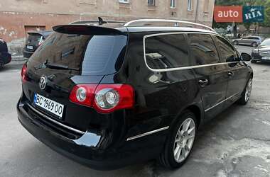 Универсал Volkswagen Passat 2010 в 