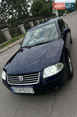 Седан Volkswagen Passat 2001 в Умані