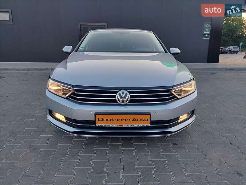 Седан Volkswagen Passat 2016 в Одесі