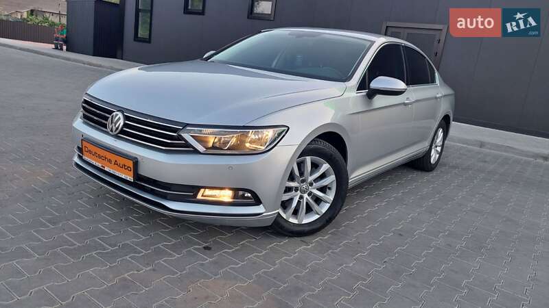 Седан Volkswagen Passat 2016 в Одесі