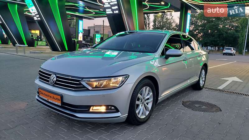 Седан Volkswagen Passat 2016 в Одесі