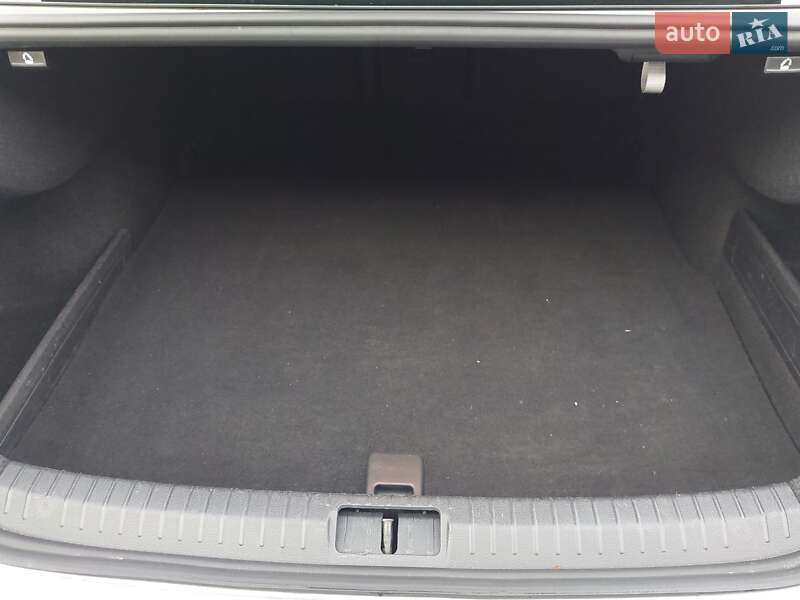 Седан Volkswagen Passat 2016 в Одесі