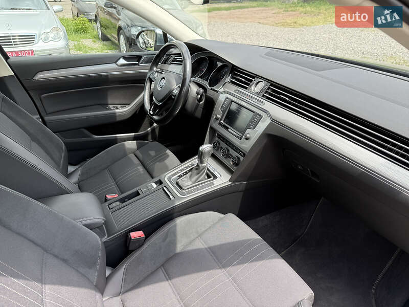 Универсал Volkswagen Passat 2016 в Виннице