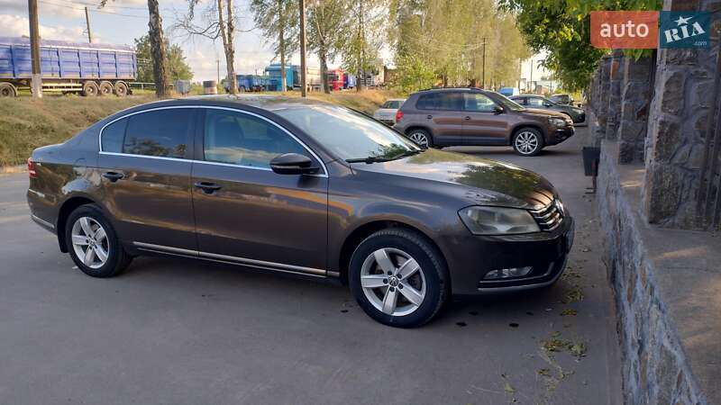 Седан Volkswagen Passat 2011 в Благовещенском