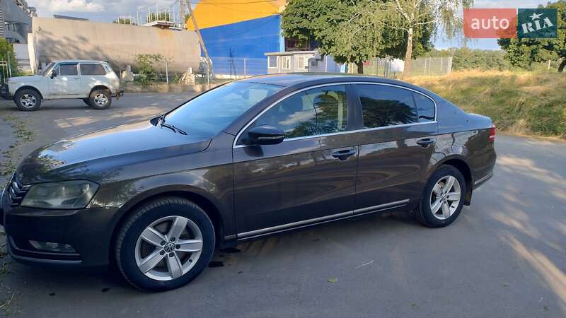Седан Volkswagen Passat 2011 в Благовещенском
