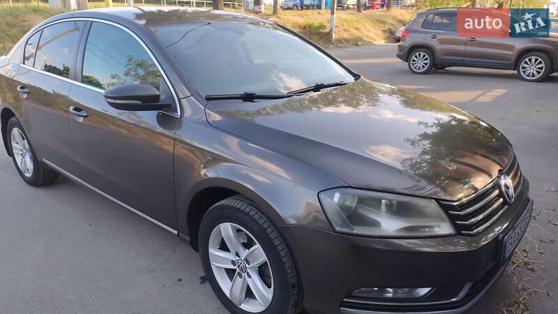 Седан Volkswagen Passat 2011 в Благовещенском
