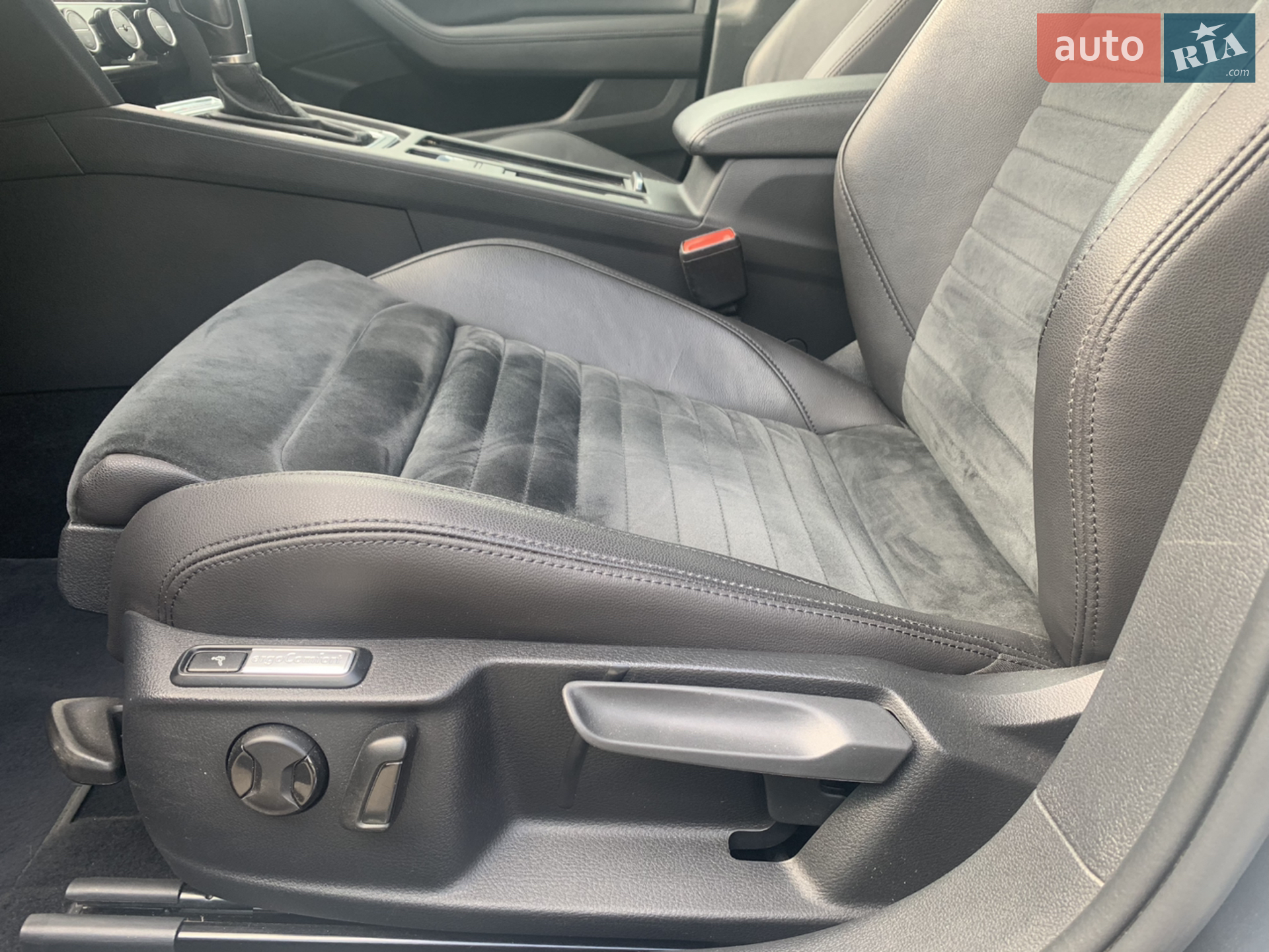 2019 Volkswagen Passat - мініатюра 14