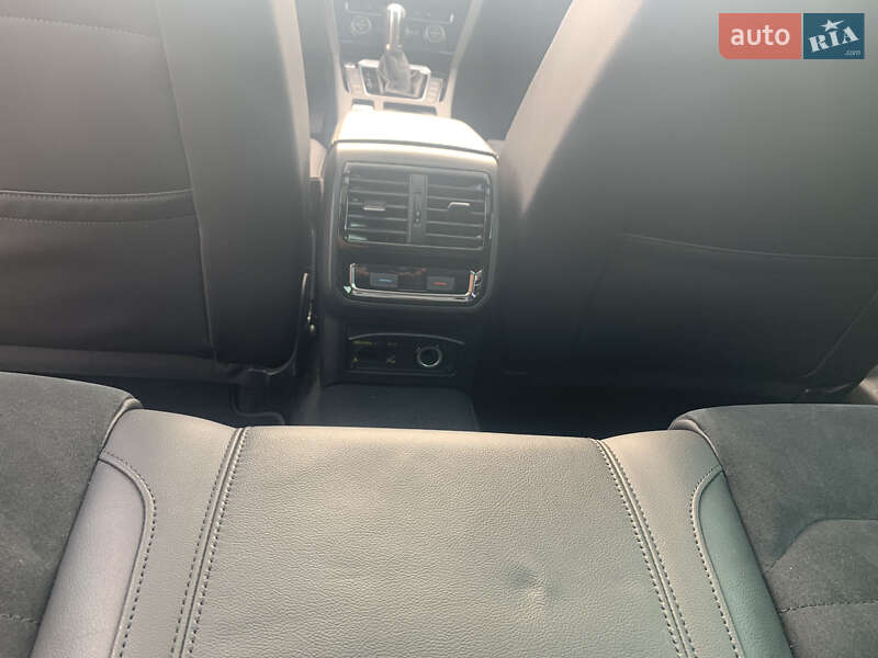 Универсал Volkswagen Passat 2019 в Луцке