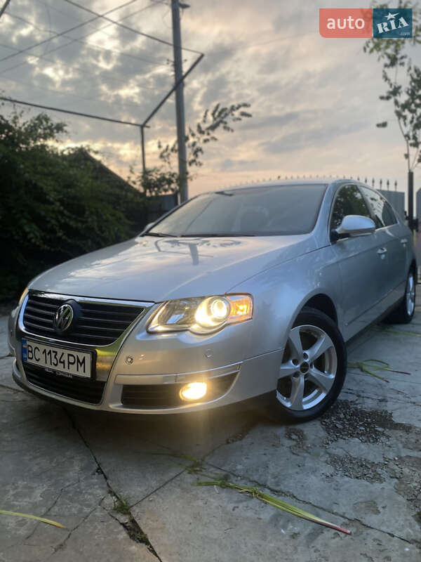 Седан Volkswagen Passat 2005 в Городку