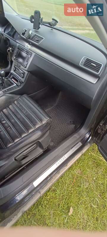 Универсал Volkswagen Passat 2011 в Луцке