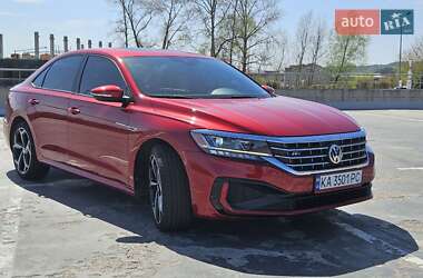 Седан Volkswagen Passat 2021 в Києві