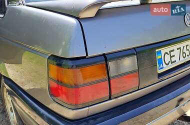 Седан Volkswagen Passat 1992 в 