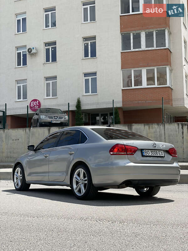 Седан Volkswagen Passat 2013 в Тернополі