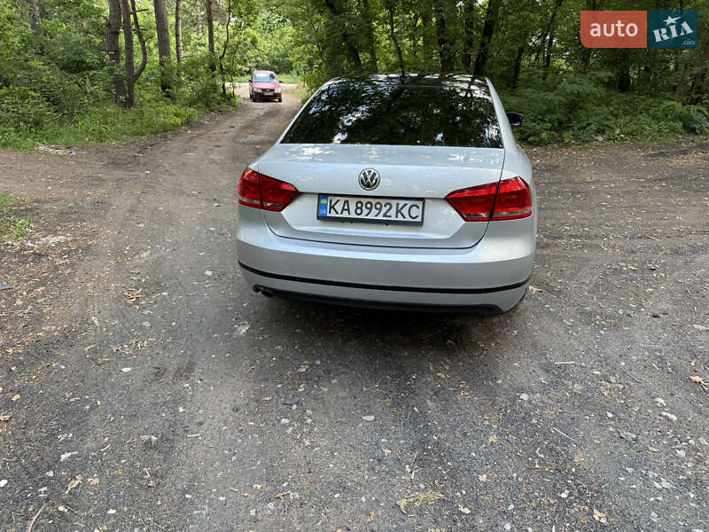 Седан Volkswagen Passat 2014 в Киеве