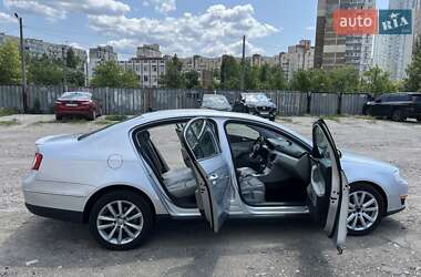 Седан Volkswagen Passat 2010 в 