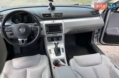 Седан Volkswagen Passat 2010 в 