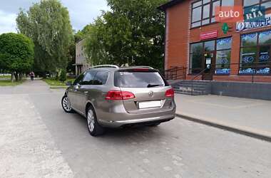 Універсал Volkswagen Passat 2013 в 