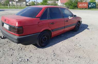 Седан Volkswagen Passat 1989 в Кременце