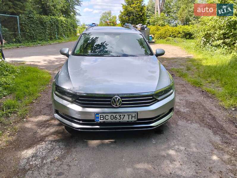 Універсал Volkswagen Passat 2019 в Львові