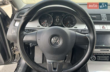 Универсал Volkswagen Passat 2010 в 