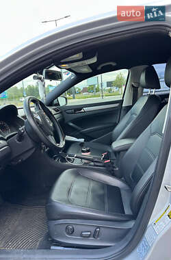 Седан Volkswagen Passat 2014 в 