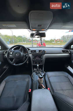 Седан Volkswagen Passat 2014 в 