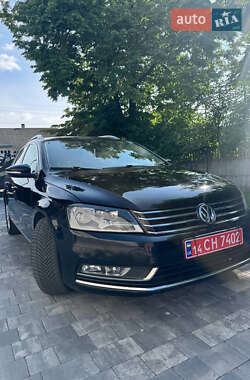 Универсал Volkswagen Passat 2014 в Ивано-Франковске