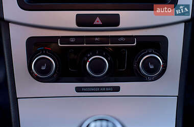 Универсал Volkswagen Passat 2012 в 