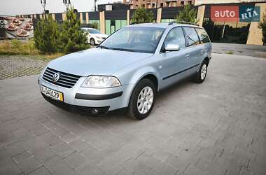 Универсал Volkswagen Passat 2002 в Хмельницком