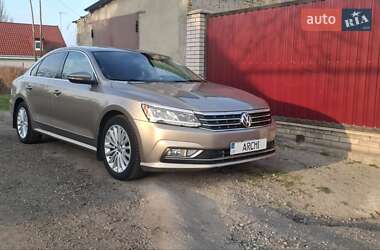 Седан Volkswagen Passat 2015 в Запорожье