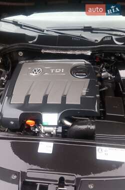 Универсал Volkswagen Passat 2012 в Сумах