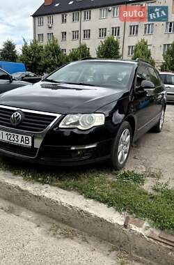 Універсал Volkswagen Passat 2006 в Харкові