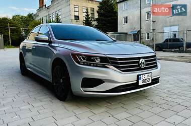 Седан Volkswagen Passat 2020 в Тернополе