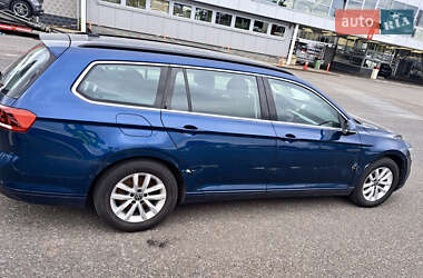 Универсал Volkswagen Passat 2021 в 