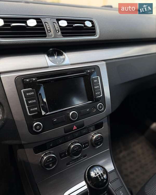 Универсал Volkswagen Passat 2014 в Запорожье