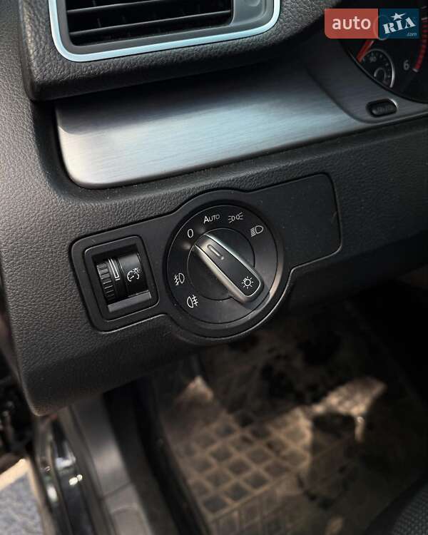 Универсал Volkswagen Passat 2014 в Запорожье