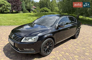 Седан Volkswagen Passat 2011 в Харькове
