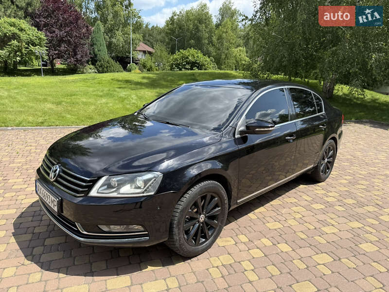 Седан Volkswagen Passat 2011 в 