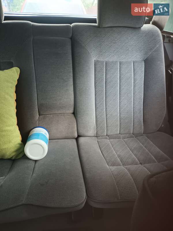 Универсал Volkswagen Passat 1991 в Киеве