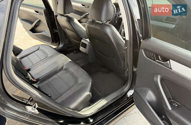 Седан Volkswagen Passat 2012 в 