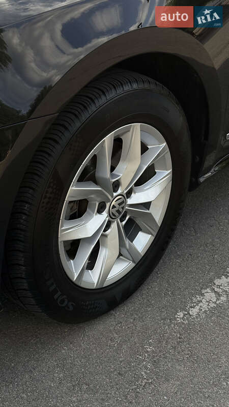 Седан Volkswagen Passat 2017 в Запорожье