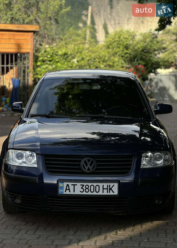 Седан Volkswagen Passat 2001 в Ивано-Франковске